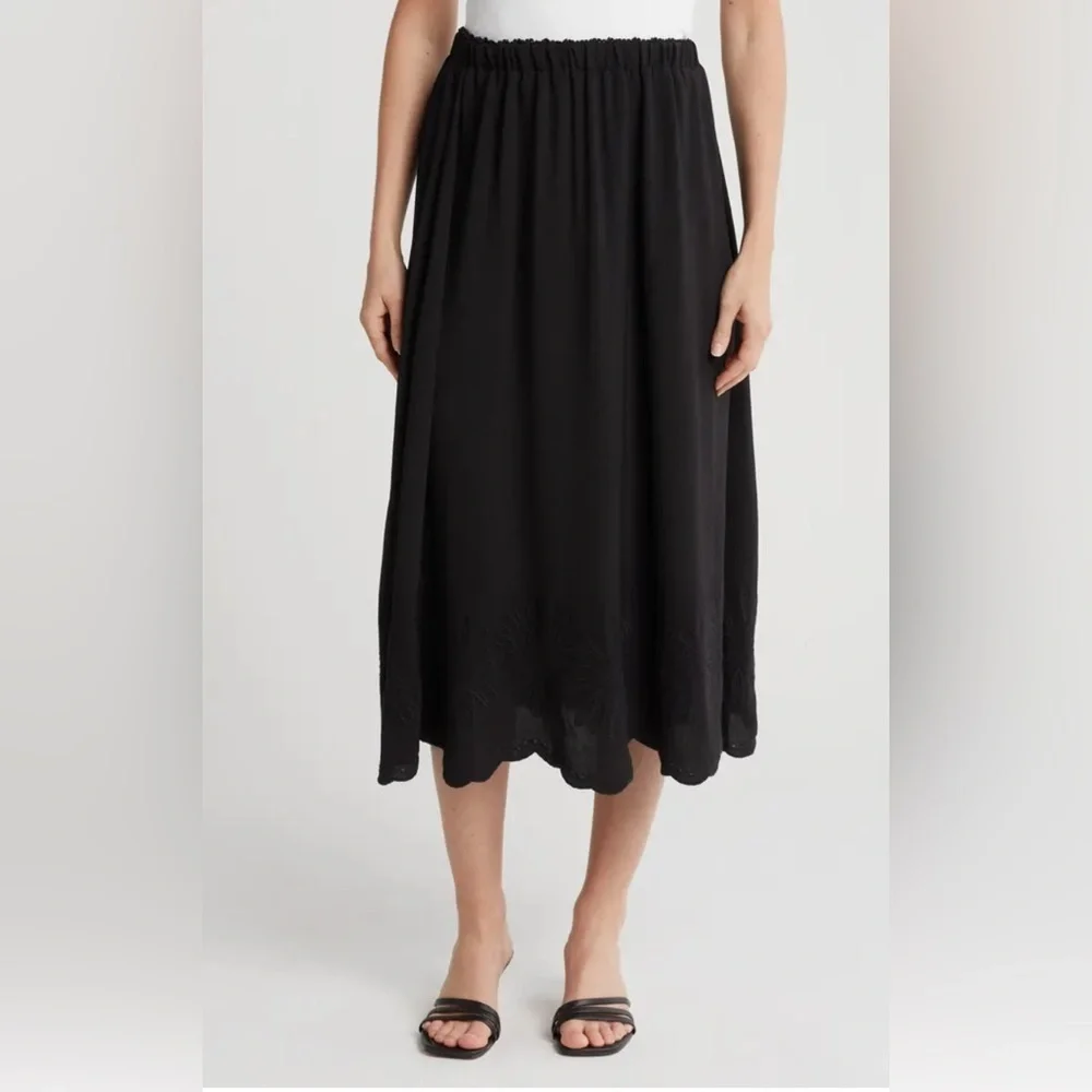 NWT Adrianna Papell Size M Black A-Line‎ Skirt